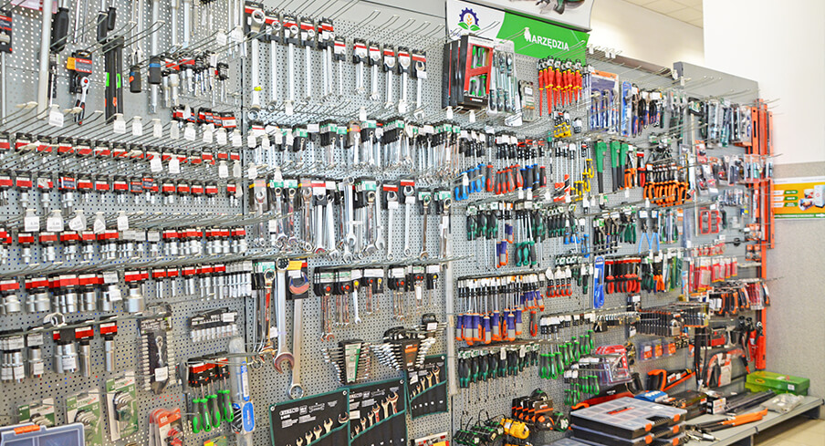 Wyposażenie warsztatów w sklepie rolniczym w Sokółce